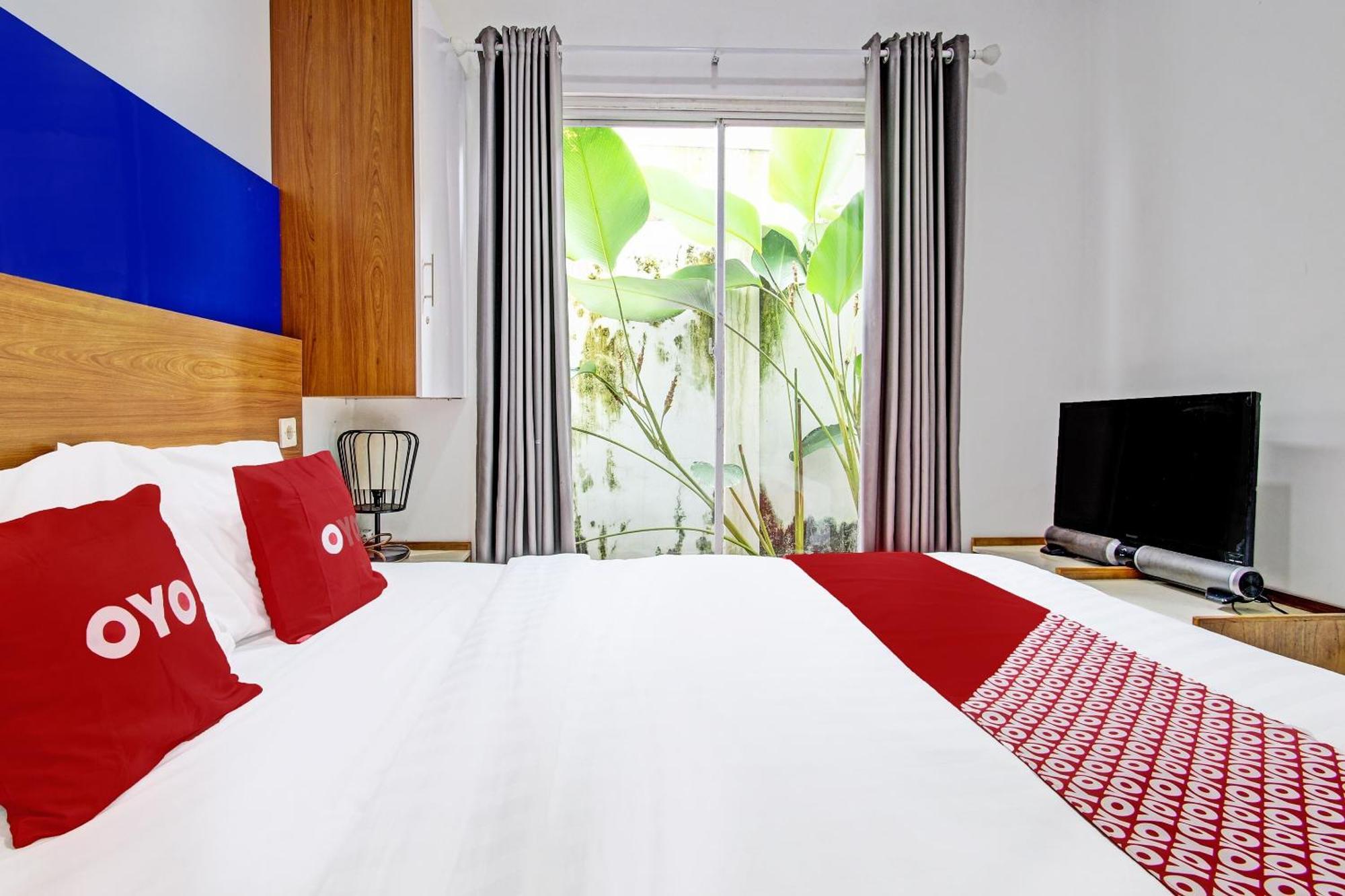 Oyo 91952 Oase Hostel 요그야카르타 외부 사진